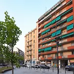 Modern And Quiet One Bedroom Apartment Near The M4