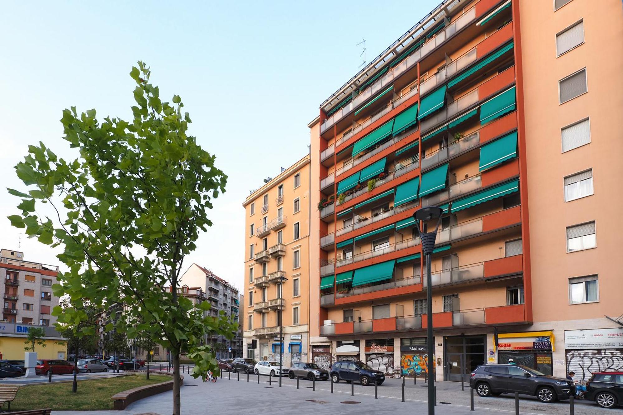 Modern And Quiet One Bedroom Near The M4 Milan